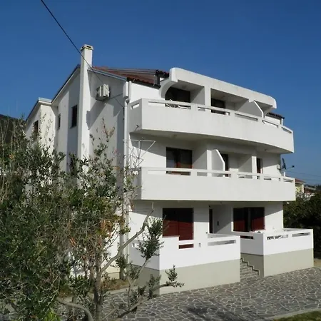 Apartment Standard Fuer 4-5 Personen Strandnah Und Zentrumnah *